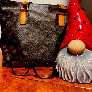 Thank you for stopping by my closet!  message